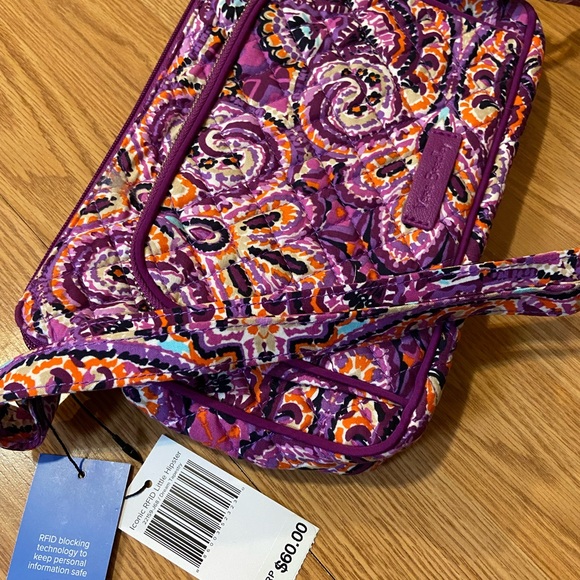 Vera Bradley Iconic RFID Little Hipster Dream Tapestry - Picture 5 of 7